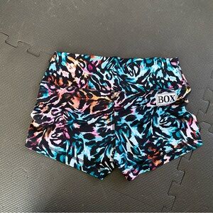 Rok the Box booty shorts, M